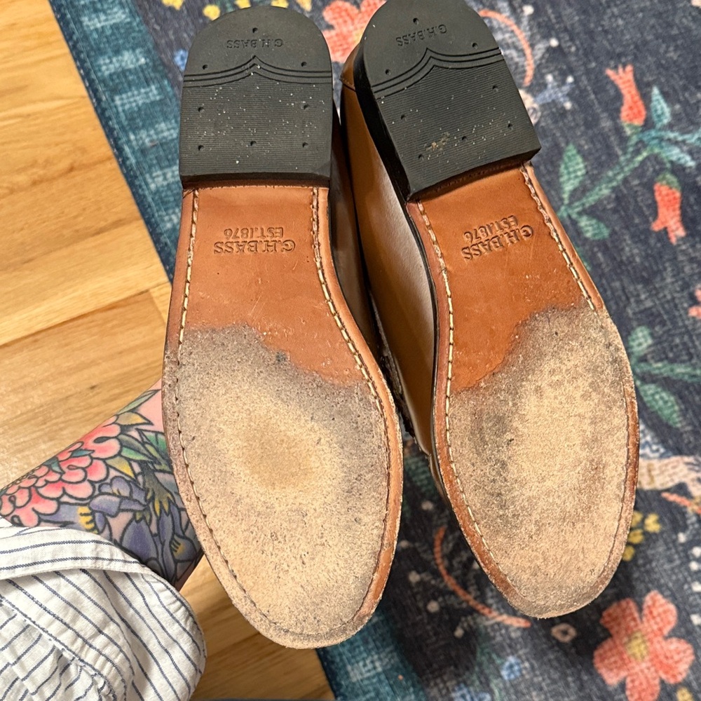 G.H. Bass & Co. Brown and White Leather Loafers - Picture 5 of 8